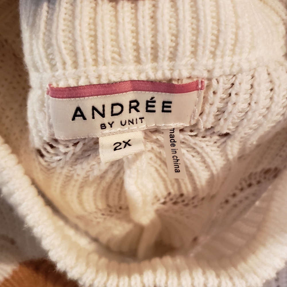 Andree By Unit Women's Scalloped Oversized Dolman Sleeves Sweater Size: 2X - Picture 5 of 8